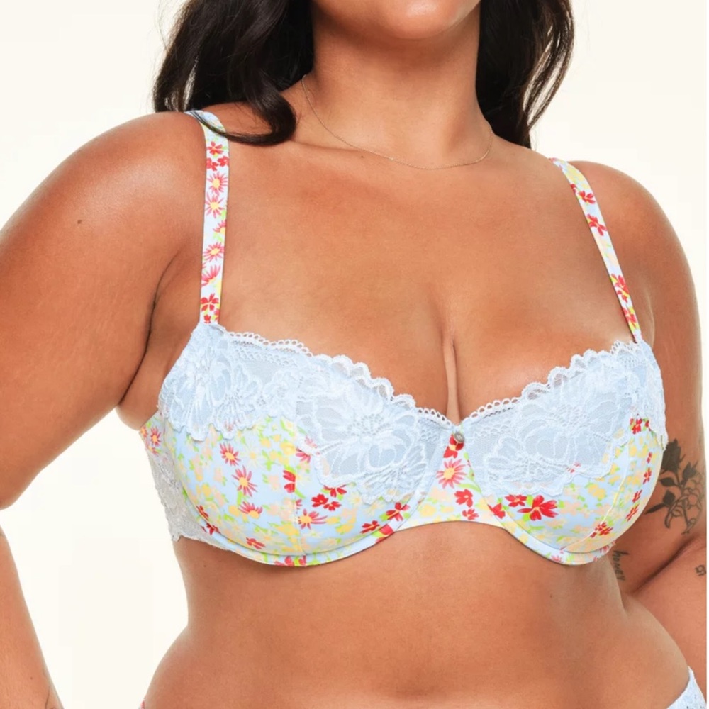 Adore Me Mathilda Ditsy Blue Contour Bra 40C